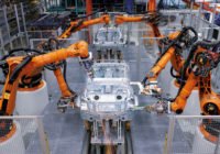 Сварка роботами Kuka на автомобильном заводе